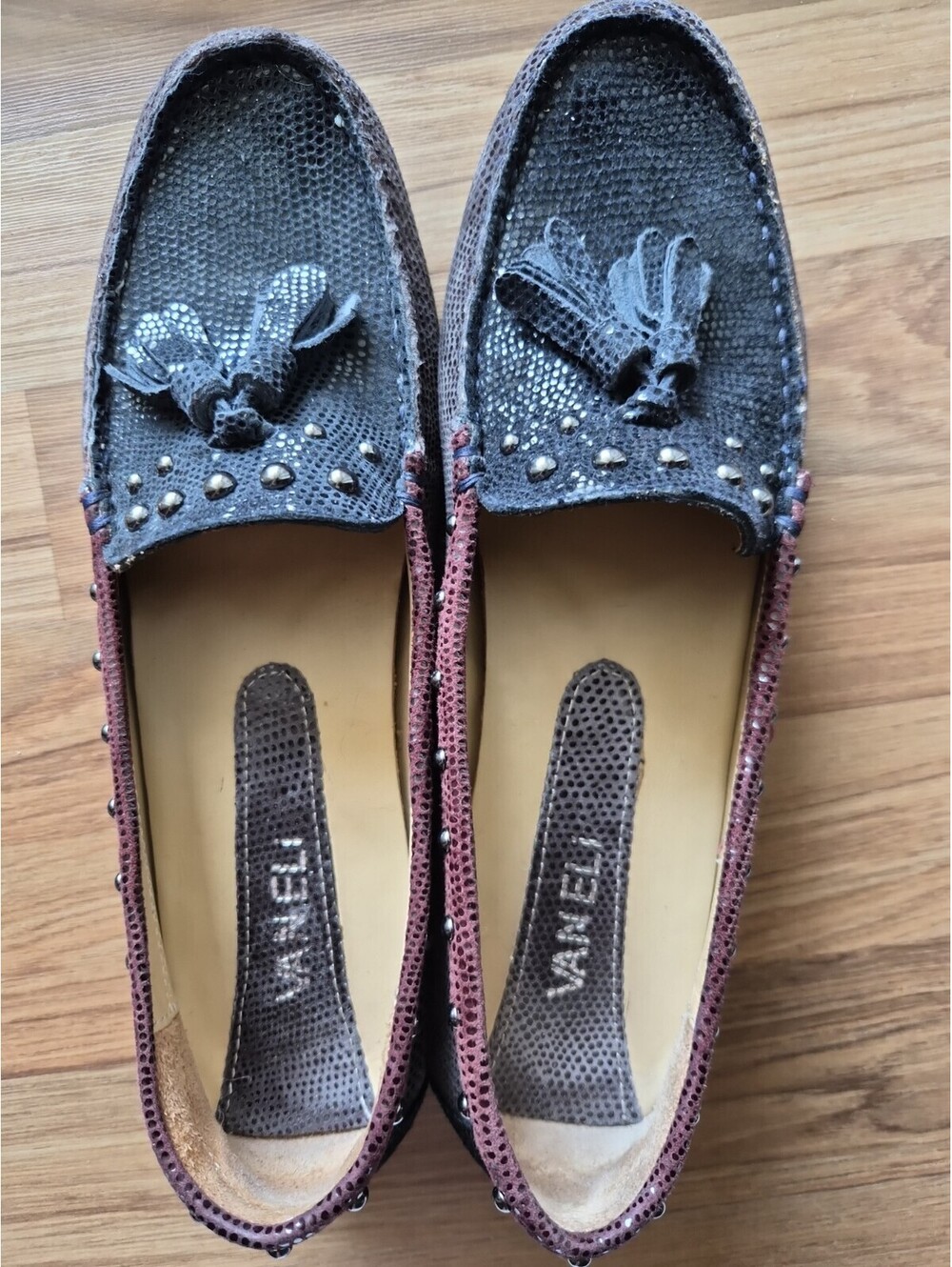 Vaneli Leather Loafers Navy Snake Embossed Studded Tassel Womens 8.5